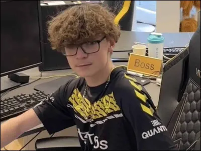 Qui est ce joueur pro ?