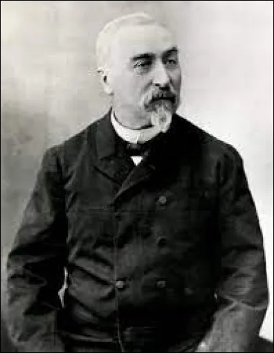 Cet homme politique, ministre de l'intérieur et chef du gouvernement de 1902 à 1905, connu pour sa politique anticléricale lors de la loi de séparation de l'Eglise et de l'Etat, c'est ... Combes