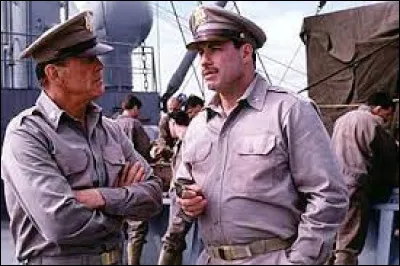 Qui réalise ''La Ligne rouge'' dans lequel il interprète le brigadier-général Quintard ?