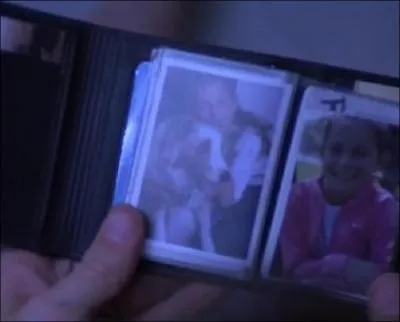 Qu'y a-t-il dans le portefeuille de Lawrence ?