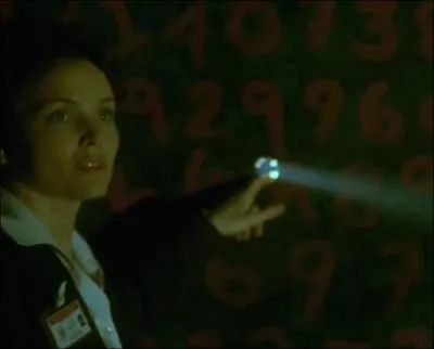 Comment la presse a-t-elle surnomme l'organisateur des meurtres (en VF), que l'on connat dsormais sous le nom de 'Jigsaw' ?