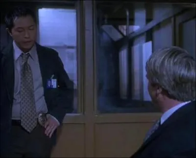 Pourquoi Lawrence tait-il souponn des meurtres avant de se faire lui-mme enlever ?