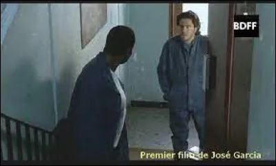 Dans quel film de Coline Serreau fait-il sa première apparition au cinéma en 1989 ?