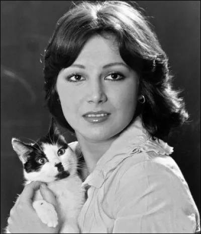 Qui est cette chanteuse célèbre pour être la gagnante de l'Eurovision de la chanson 1977 ?