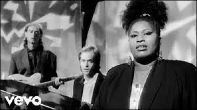 D'après le titre d'une chanson de 1990, dans quelle ville serait-il né en 17 ?