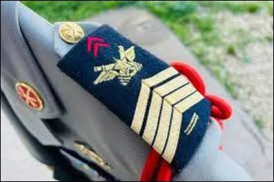 Quelle lettre faut-il remplacer pour obtenir une pièce où l'on reçoit ?