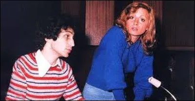 Complétez les paroles de la chanson ''Quelques mots damour'' : '' Je t'envoie mes images , je t'envoie mon ....'' ?