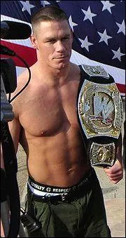 Egalement catcheur  la WWE, j'ai jou John Triton dans 'The Marine'. Qui suis-je ?