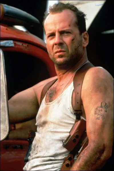 J'ai jou John McClane dans 'Die Hard 3 : une journe en enfer'. Qui suis-je ?