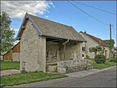 Village Haut-Saônois, Hyet se situe en région ...
