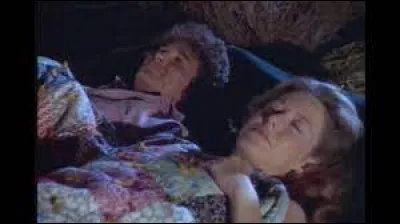 Charles et Caroline prennent des vacances et confient leurs filles à...