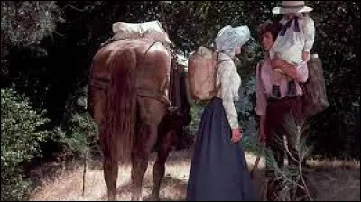 Quel personnage de la série tombe dans la rivière avec Laura, lors de l'épisode "L'Excursion" ?