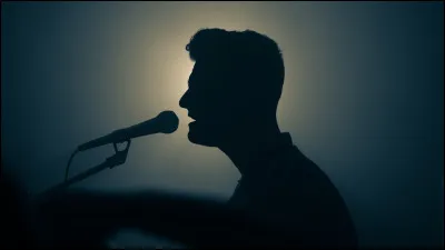 À qui doit-on "Chanson anglaise", du film "Le Cur sur la main" ?