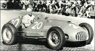 Pilote dans les années 30, célèbre pour ses deux victoires aux 24 h du Mans obtenues sur Alfa Romeo, il est, en 1950, le premier pilote français à piloter une Ferrari F1 en championnat du monde au sein de la Scuderia. Il termine 4e au grand prix de Monaco : c'est ...