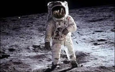 Depuis juillet 1969, combien d'hommes ont marché sur la Lune (en 2023) ?
