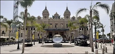 À quelle distance minimale de Paris, un casino peut-il être construit ?