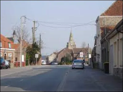 Commune de l'aire urbaine Dunkerquoise, Looberghe se situe ...