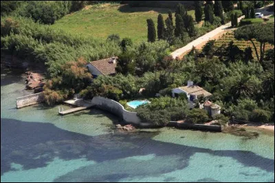 Quel est le nom de sa villa à Saint-Tropez ?