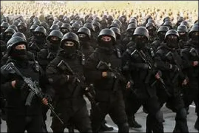 En 1959, quelle proportion de Russes retrouvait-on au sein du Tadjikistan soviétique ?