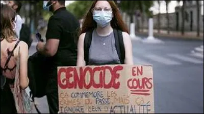 Combien de partis sont dits démocratiques au sein de la RPC ?