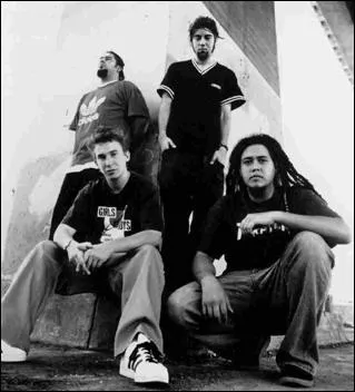 '... Right back to schooooooll... ' chante ce super groupe californien