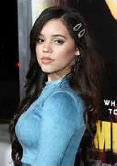 Terrible film que "The Fallout", dans lequel l'adolescente interprétée par Jenna Ortega assiste à un véritable drame : lequel ?