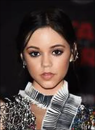 Dans ce même film, on retrouve aussi Maddie Ziegler, dans quel clip a-t-elle auparavant dansé ?