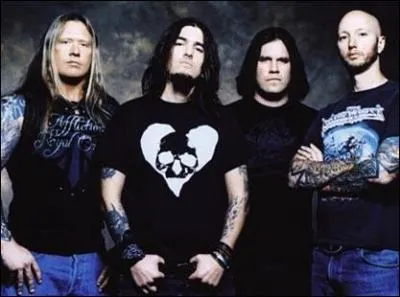 En 1999 leur album The Burning Red contient des bombes telles que From this Day, The Blood, the sweat, the tears ou une reprise de Message in a bottle... Ce groupe se nomme :