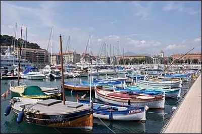Quel est le nom du port de Nice ?