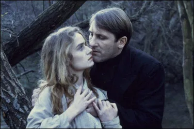 À quel réalisateur doit-on le film ''Sous le soleil de Satan'' en 1987 ?