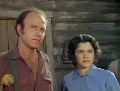 Dans "L'Agronome", dans quelle ville est allé Joseph Coulter, le nouveau fermier pour acheter les graines de semence de maïs de ses voisins ?