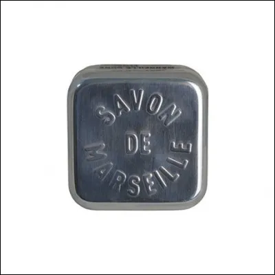 De quelle couleur est cette boîte à savon ?