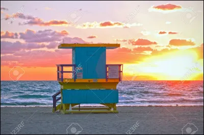 Et à quelle heure te réveilles-tu ?