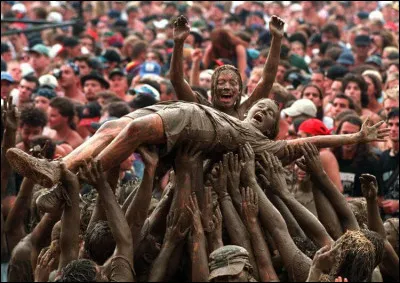 En quelle année eut lieu le deuxième festival de Woodstock ?