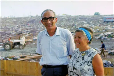 Quel est le nom du fermier, propriétaire de la ferme laitière de Bethel où eut lieu le festival de Woodstock en août 1969 ?