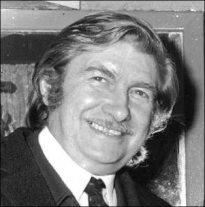 De quel instrument Pierre Nicolas, son accompagnateur pendant trente ans, jouait-il ?