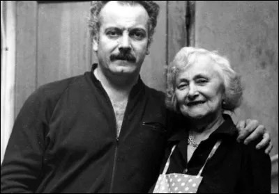 Dans quelle ville est-il né en 1921 ?