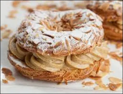 Quel est le nom de ce dessert français à base d'une pâte à choux garnie de crème mousseline au praliné ?
