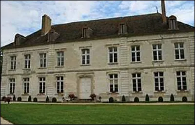Je vous emmène maintenant en Champagne-Ardenne à la découverte du château de Chaumont-sous-Barbuise. Commune de l'aire urbaine Troyenne, elle se situe dans le département ...