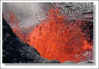 Lequel de ces volcans n'est pas entr en ruption en 2010 ?