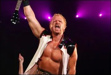 Quel est le finisher de Jeff Jarett ?