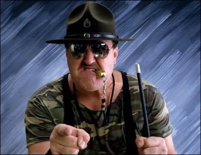 Quel est le finisher de Sgt. Slaughter ?