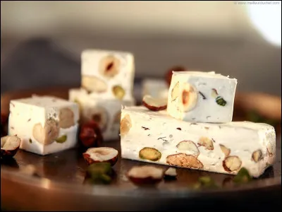 Quelle ville française est la capitale du nougat ?