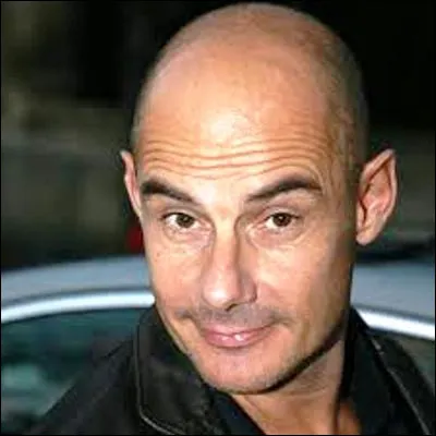 Quel film avec Bernard Campan réunit une bande de potes qui se connaissent depuis leur époque de footballeurs ?