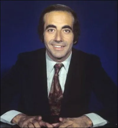 En quelle année débute-t-il comme présentateur du journal sur la première chaine publique ?