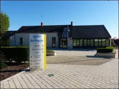 Village Berrichon, Monthomiers se situe en région ...