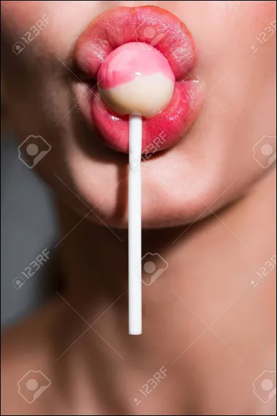 Comment manges-tu une sucette ?