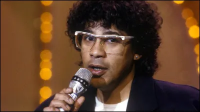 Selon le titre d'une chanson de Laurent Voulzy de 2002, de quel mois est ''la fille '' ?