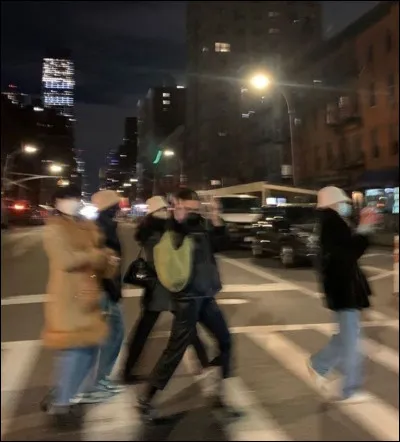 Avec tes amis, tu pr&eacute;vois une sortie depuis deux semaines mais ton mec ou ton amie t�invite au restaurant le m&ecirc;me jour. Que fais-tu ?