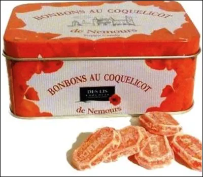 La ville célèbre pour ses coquelicots, c'est Nemours.